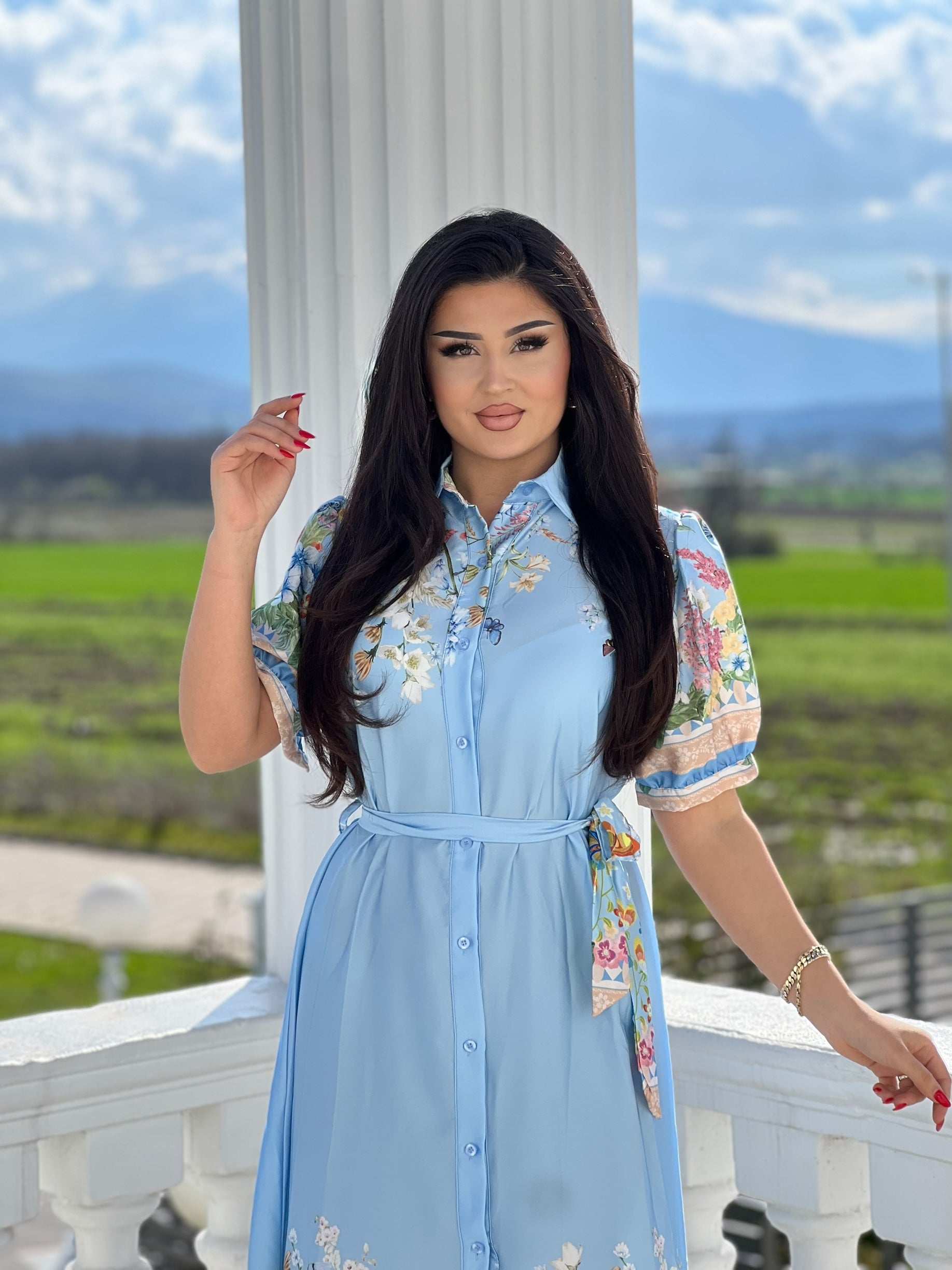 Fustani perfekt për ditët e ngrohta të pranverës dhe verës!